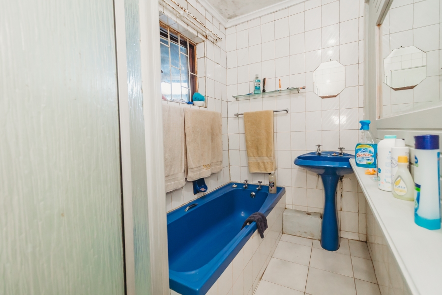 5 Bedroom Property for Sale in Blanco Western Cape